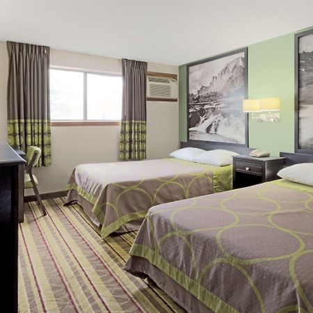 Super 8 By Wyndham Green River Εξωτερικό φωτογραφία